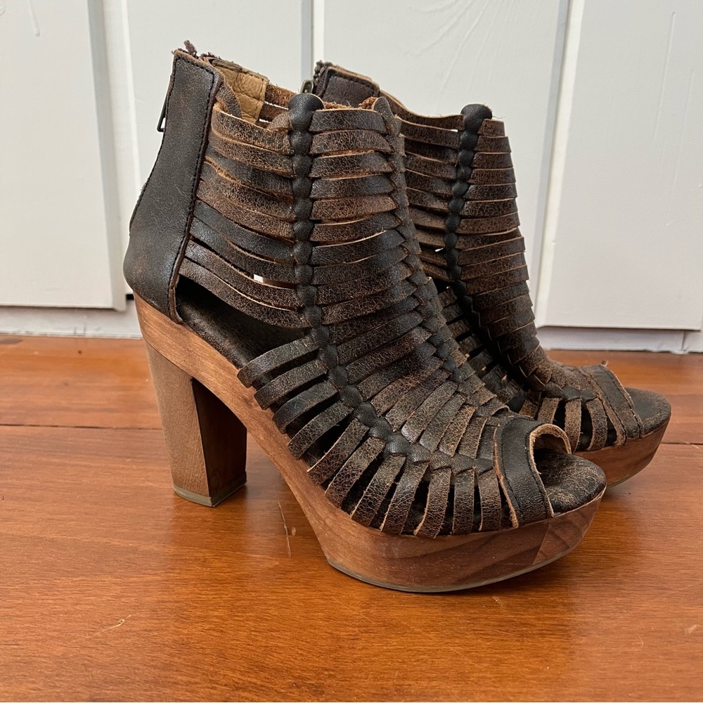 Sbicca Yani Huarache heeled sandals